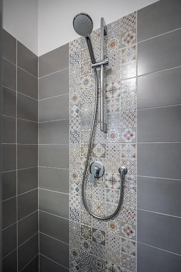 Yid Cefalonia Apartment Florence Italy